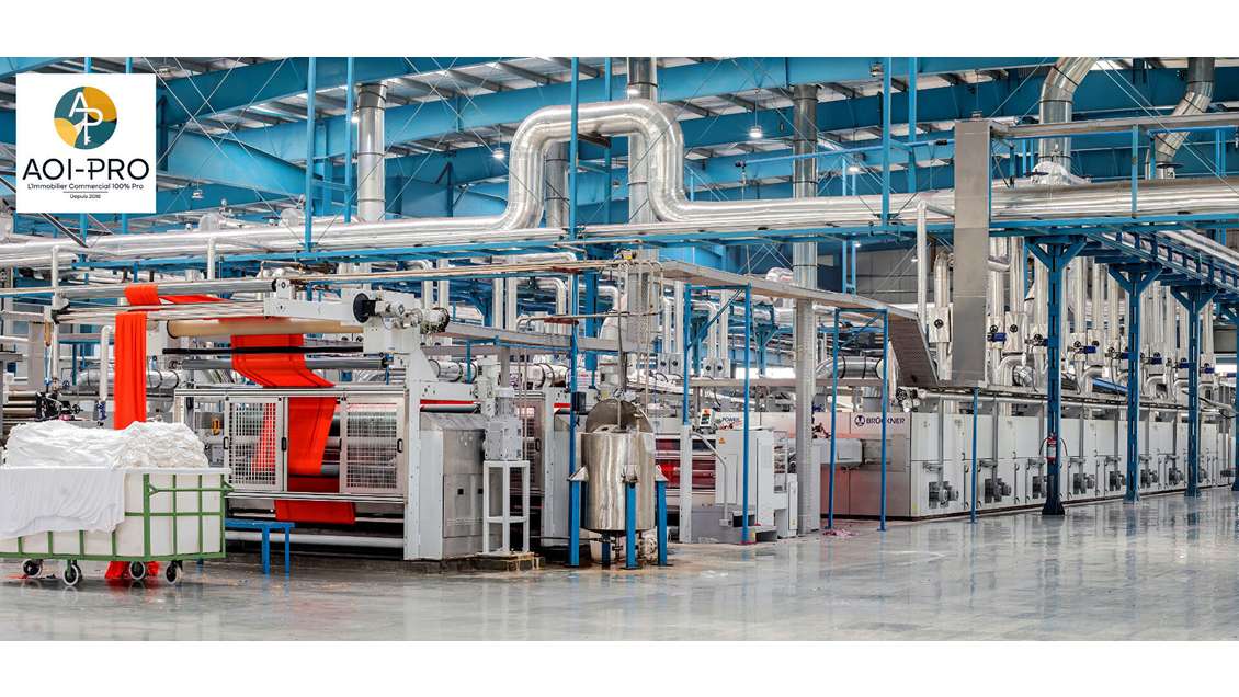 A louer local 1970m² vaste parking à Gradignan