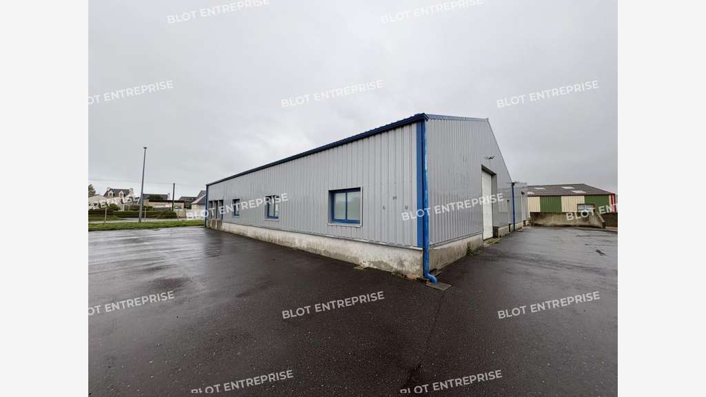 A louer local d'activités 442m² à Guissény