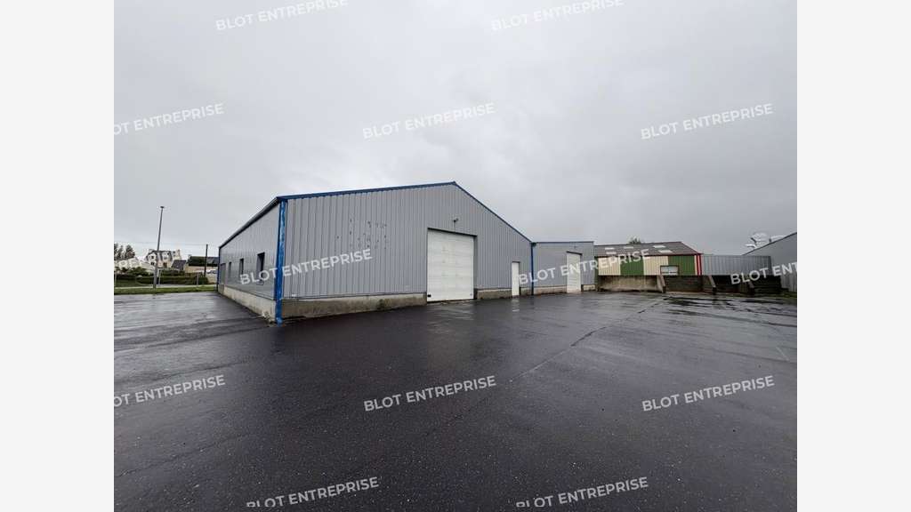 A louer local d'activités 442m² à Guissény