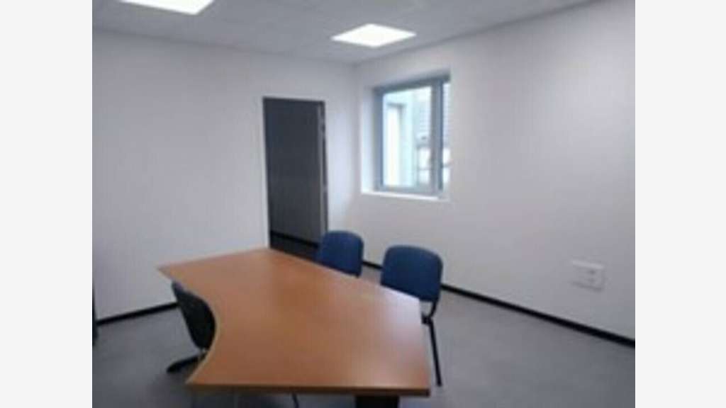 Bâtiments 588m² à louer à St Dizier ZA Pré Moinot