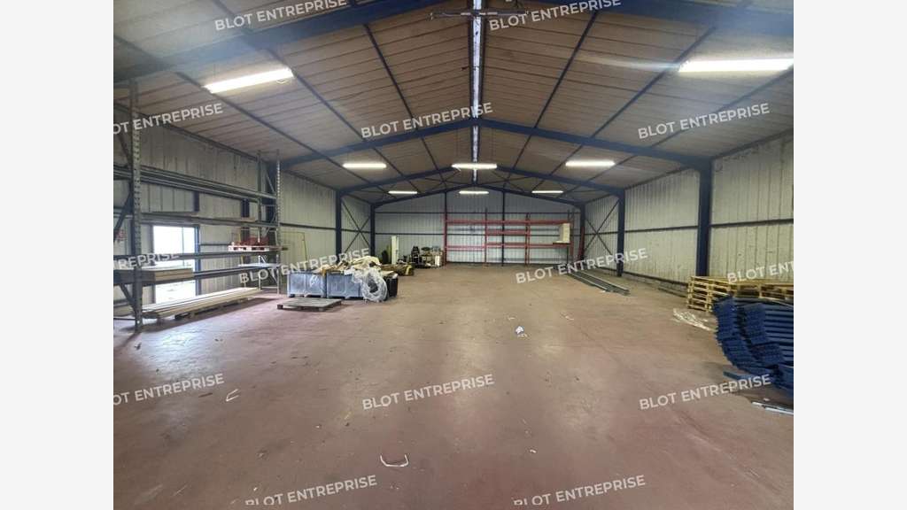 A louer locaux d'activités 400m² à Cordemais