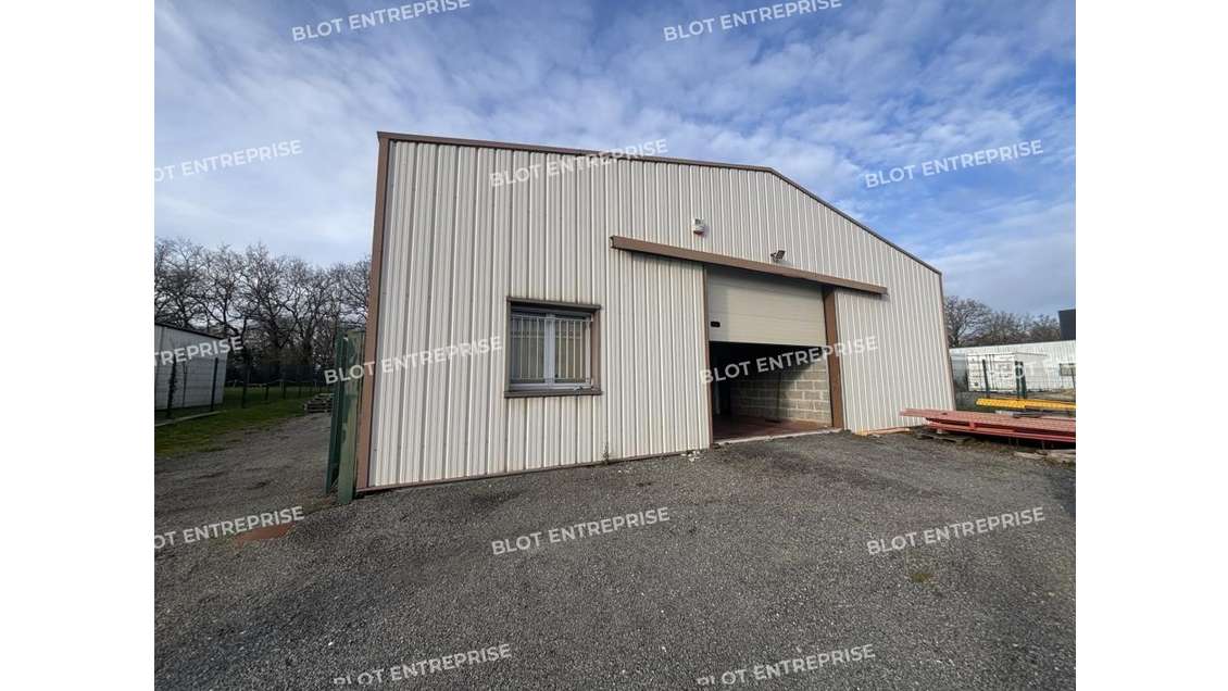A louer locaux d'activités 400m² à Cordemais