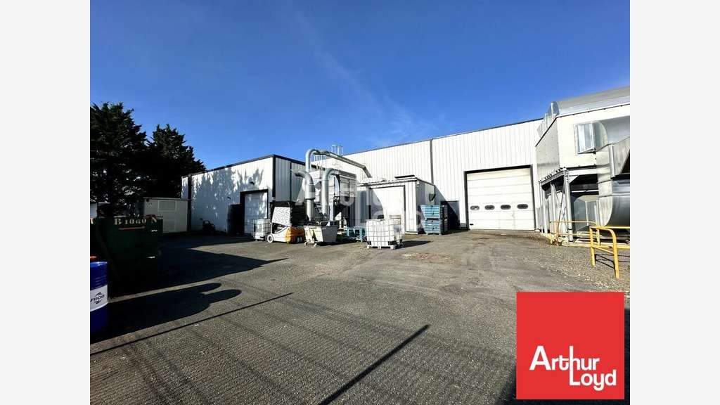 Local d'activité industriel 8252m² à Châtellerault