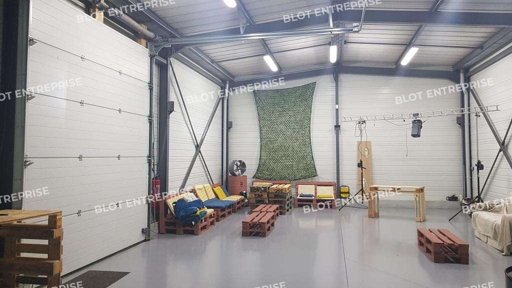 Location local d'activités 190m² à Nantes Sud