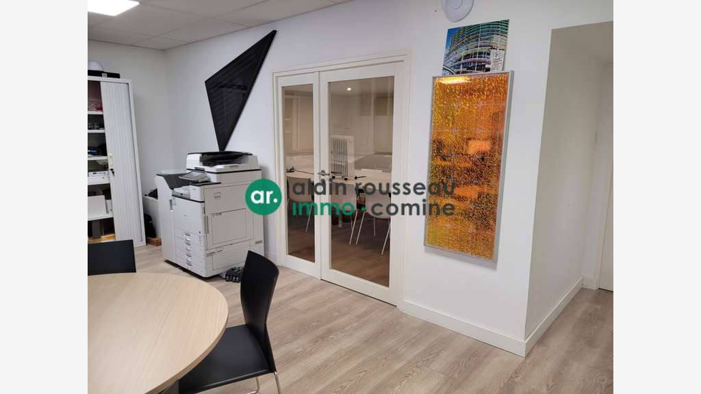 A louer local 200m² ZAC La Chapelle sur Erdre