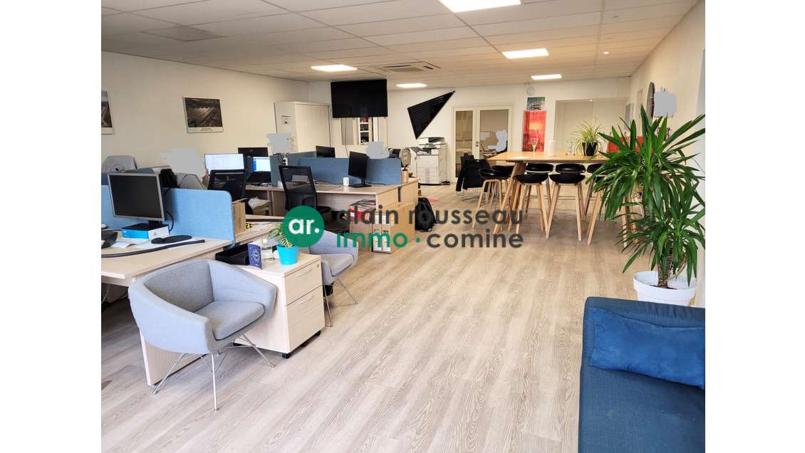 A louer local  200m² ZAC La Chapelle sur Erdre