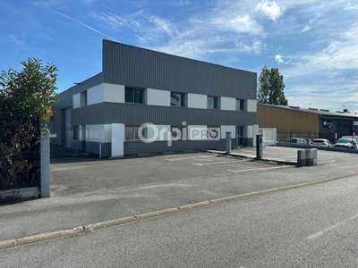 Local 512m² à louer à La Chapelle-sur-Erdre