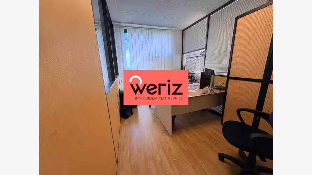 Local d'activité 241m² à louer à La Ciotat