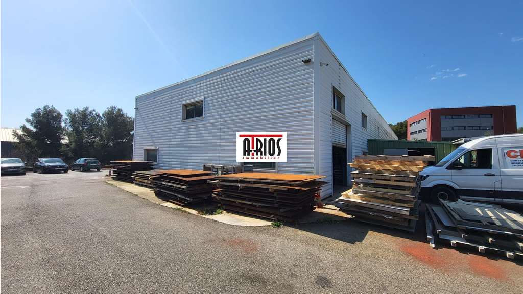 Local activité 300m² à louer La Ciotat Athélia IV