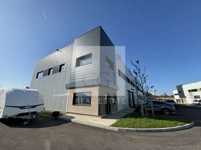 A louer local neuf 370m² à La Tour-de-Salvagny