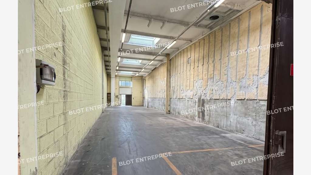 A louer local d'activités 202m² à Lanester