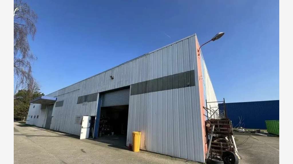 À louer local d'activités 325m² au Havre 