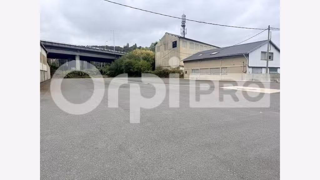 A louer bâtiment 535m² et terrain 2475m² au Havre
