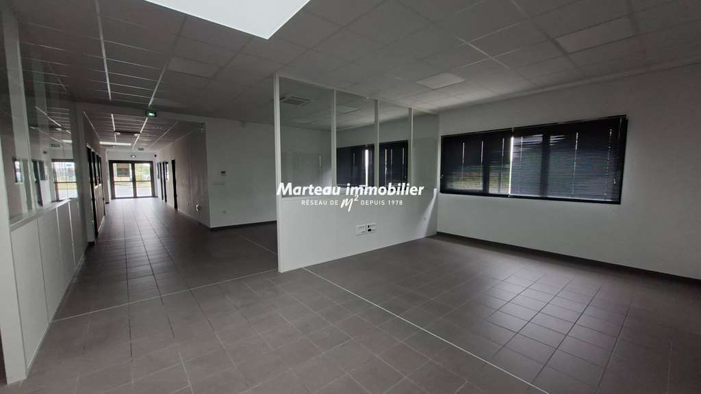 A louer local d'activité 1 000m² Le Mans ZI Sud