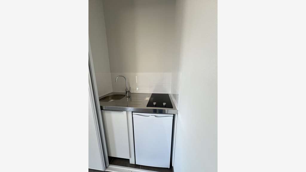 A Louer local d'activité neuf 223m² proche Chambly