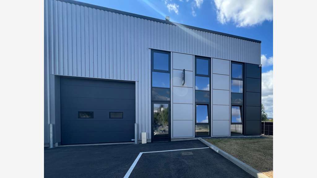 A Louer local d'activité neuf 223m² proche Chambly