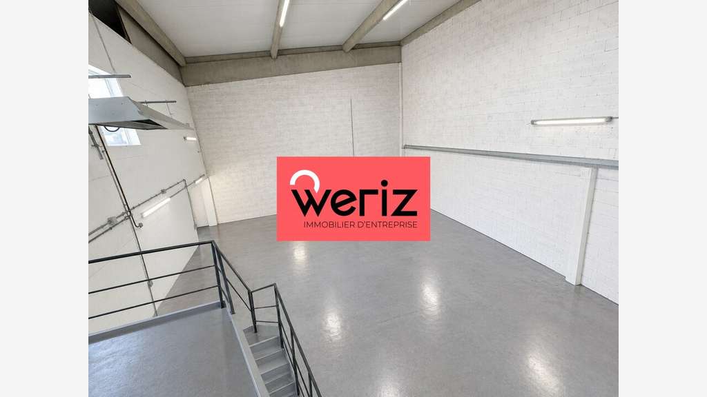 Local d'activité 420m² à louer aux Pennes Mirabeau