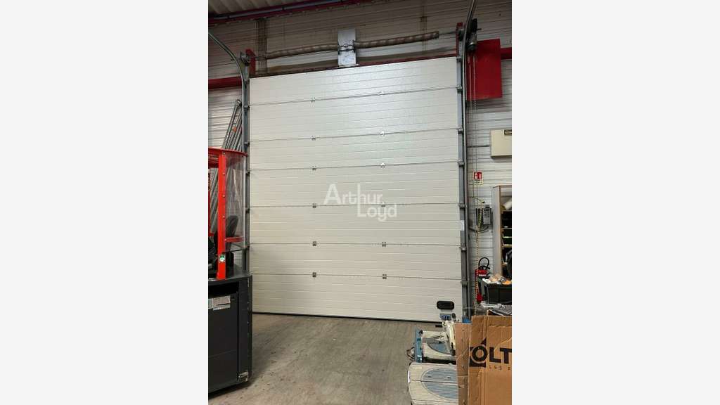 Local activité 1669m² à louer aux Sables-d'Olonne