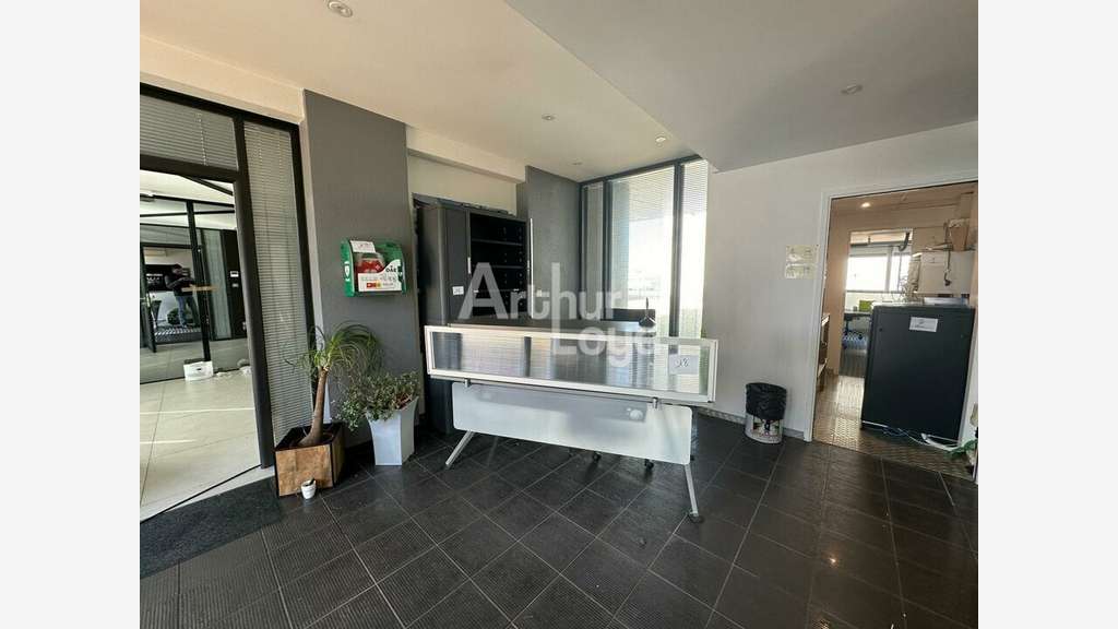 Local activité 1669m² à louer aux Sables-d'Olonne