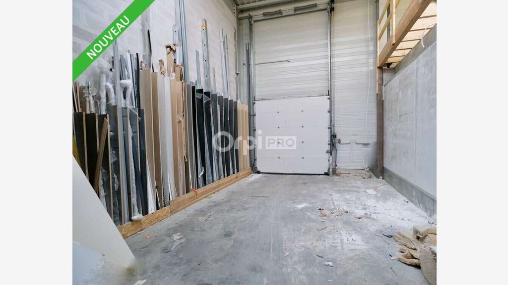 A louer local 331m² ZA Le Taillis Les Sorinières