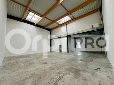 Location Locaux d'activités - Entrepôts à Lieusaint