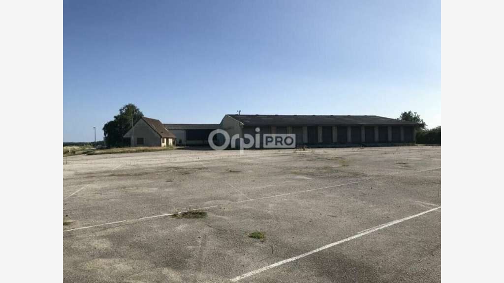 Local d'activité 2530m² sur 1.1ha à louer Limoges