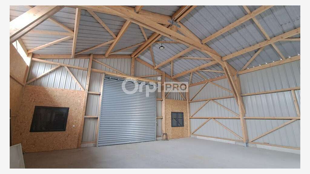 2 locaux d'activités de 146m² à louer PA IndusLons