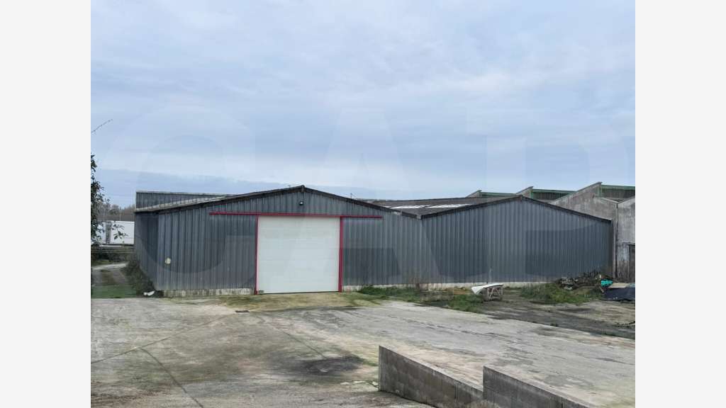 A louer local d'activité 730m² à Lorient Keryado 