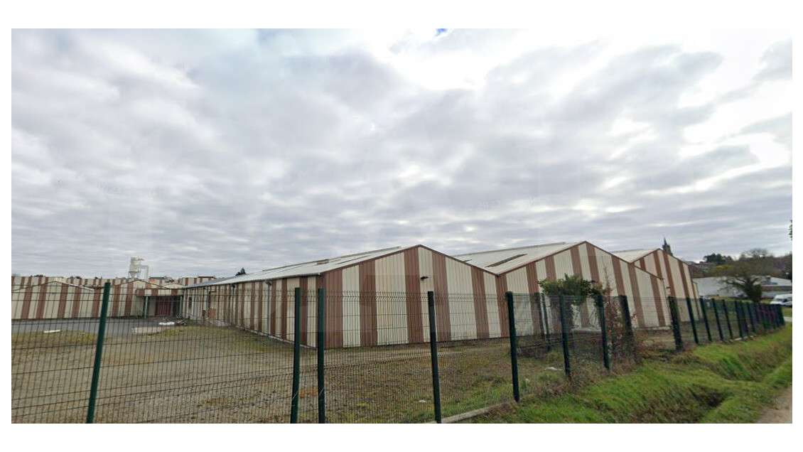 Loue local d'activité Low Cost 155m² à Languenan