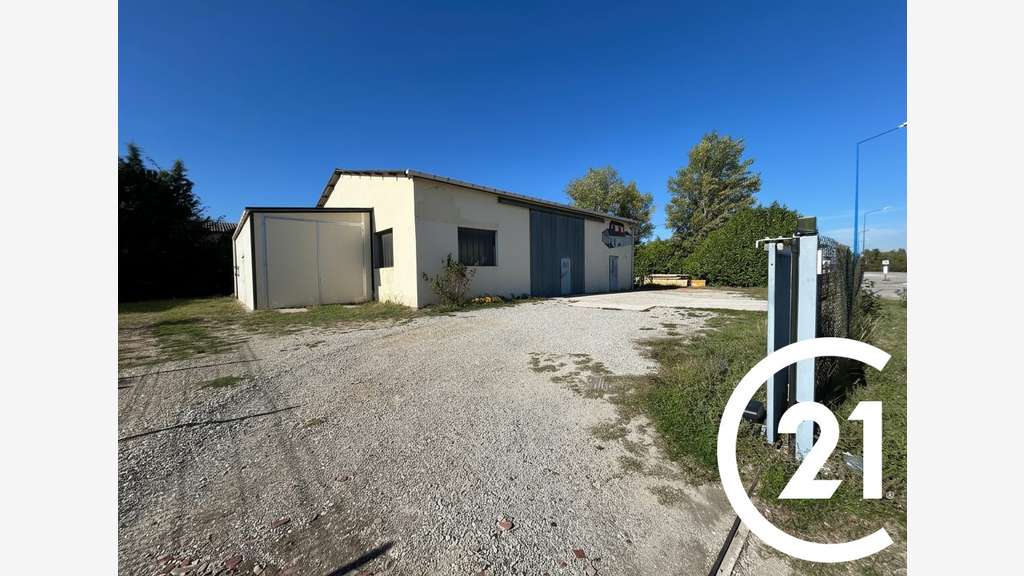 Local activité 290m² sur 1185m² à louer Malissard