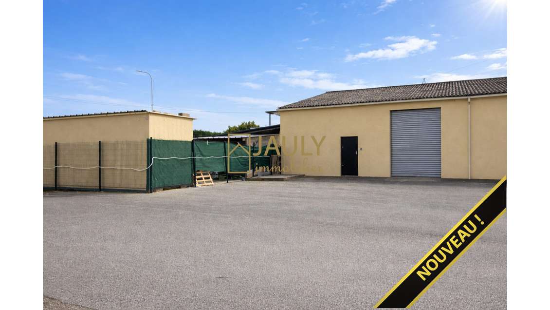 A louer local 300m² sur 170m² Meaux ZA Platanes