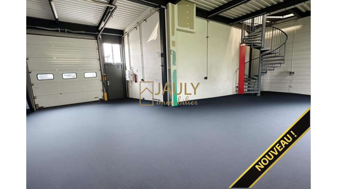 A louer local 180m² ZC Nanteuil-Les-Meaux