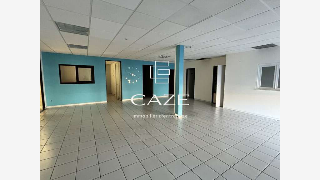 Local d'activité 365m² à louer à Mérignac