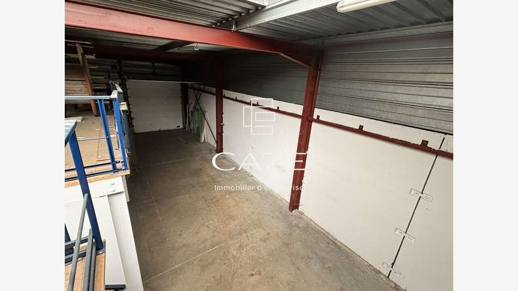 Local d'activité 365m² à louer à Mérignac