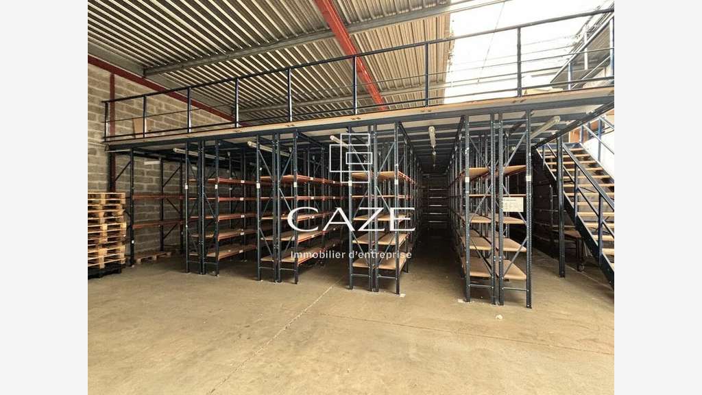 Local d'activité 365m² à louer à Mérignac