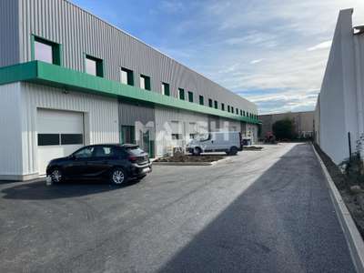 Local d'activités à louer 154m² à Mions