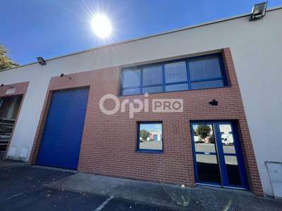 Entrepôt 290m² à louer ZA de Moissy-Cramayel