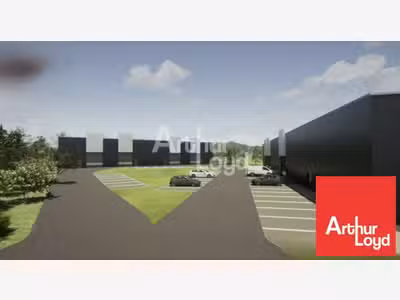 Local d'activité 375m² à louer à Montaigu-Vendée