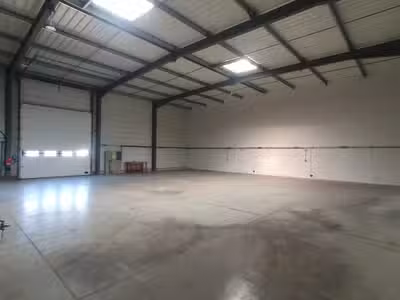 A louer entrepôt 340m² à Montélimar Zone du Meyrol