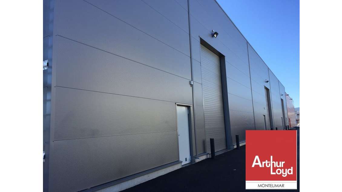 Local 200m² à louer zone du Meyrol à Montélimar 