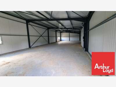 A louer local d'activité neuf 250m² à Poitiers