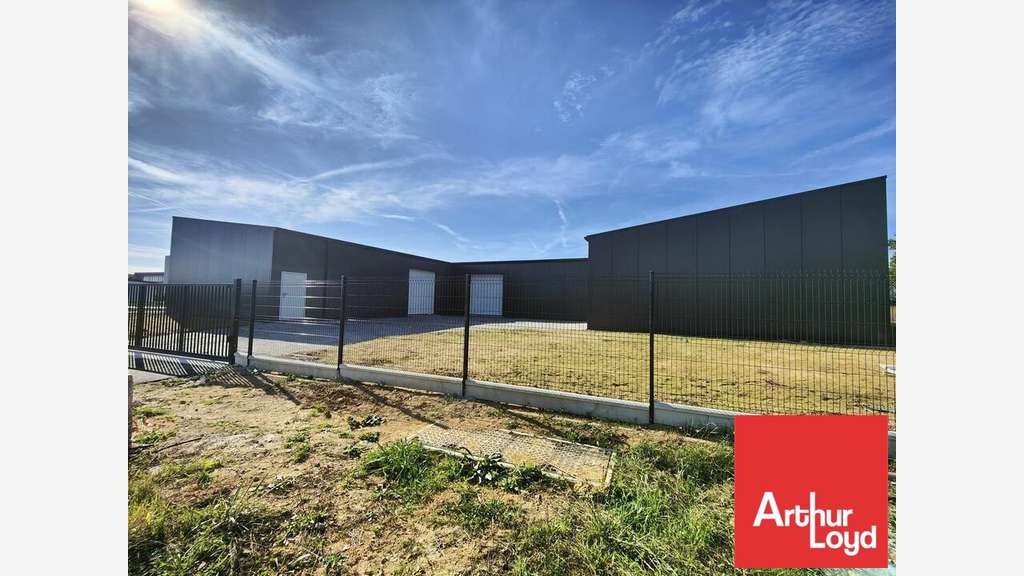 A louer local d'activité neuf 250m² à Poitiers