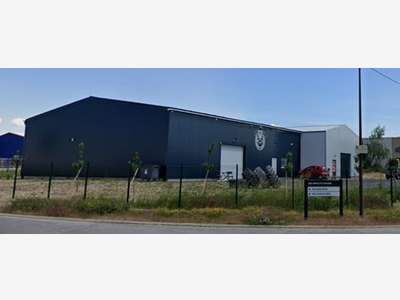 À louer local d'activités neuf 230m² à Châlons