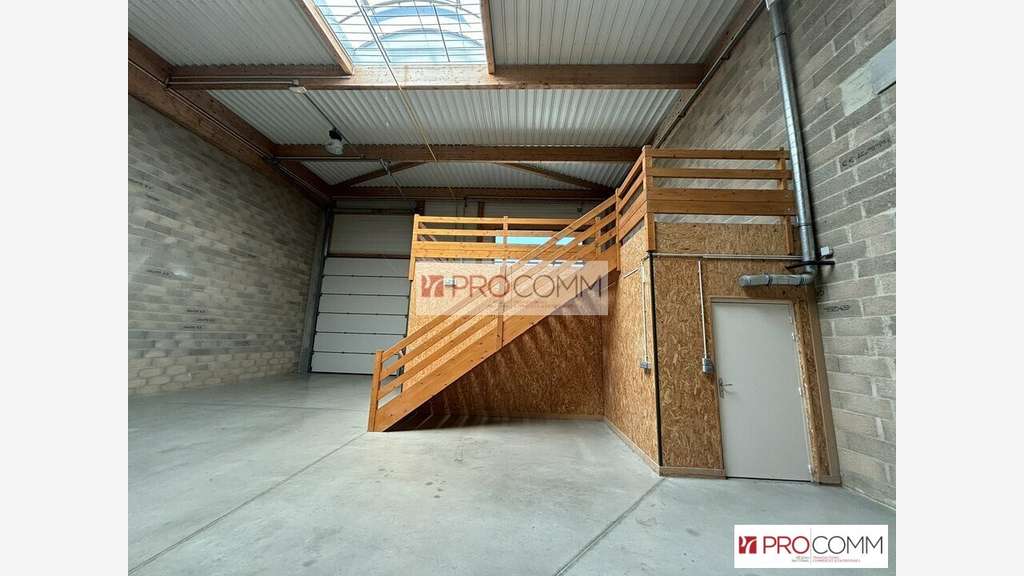 Local d'activité neuf 180m² à louer sur Chartres