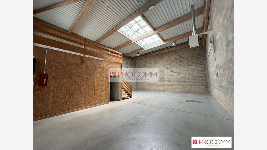 Local d'activité neuf 180m² à louer sur Chartres