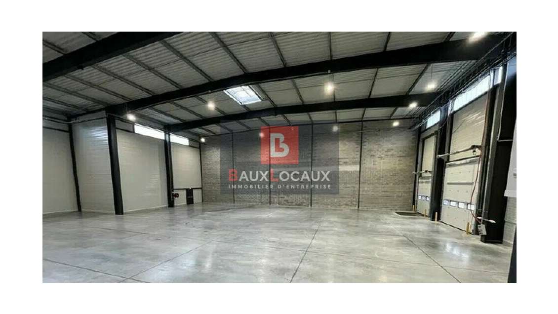 A louer local d'activité mixte 1095m² à Nîmes