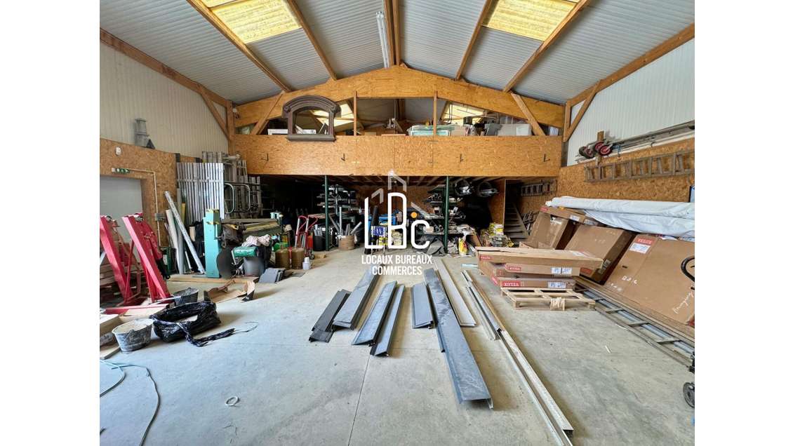 A louer local d'activité 125m² à Thouaré-sur-Loire