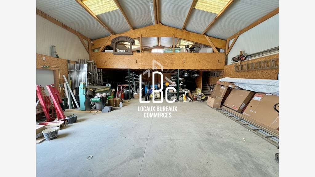 A louer local d'activité 125m² à Thouaré-sur-Loire