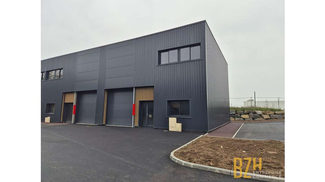 A louer local d'activité neuf 125m² sur Vannes