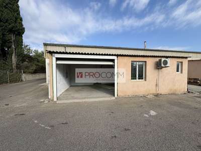 Local d'activité 55m² à louer en ZA à Nîmes